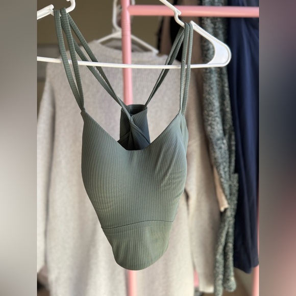 Lululemon Cloud Ribbed bra - Picture 2 of 5